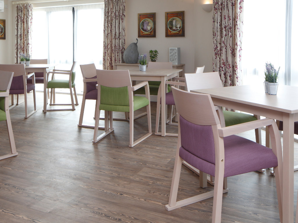 Tropical Pine 3376 gallery